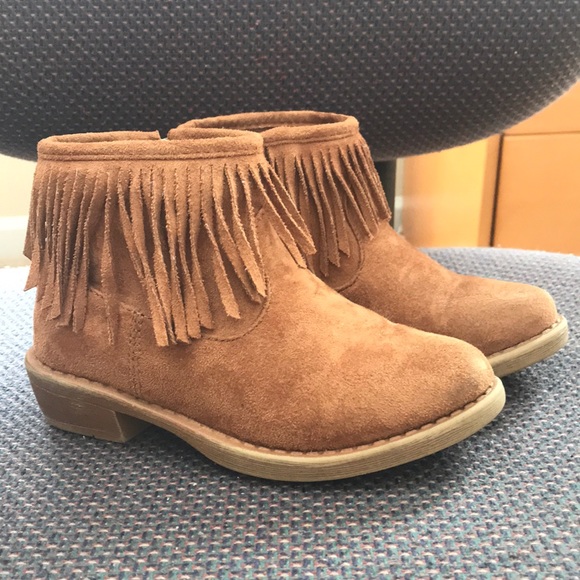 Suede Ankle boots with fringe little girl